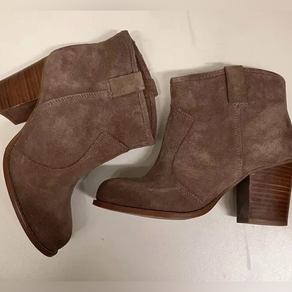 Splendid Lakota Brown Suede Block Heel Ankle Booties- size 9